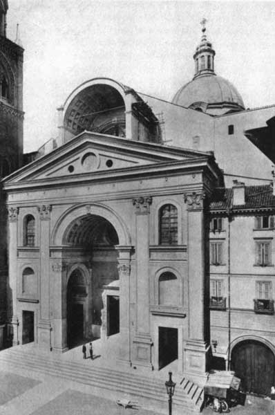 FAÇADE OF S. ANDREA