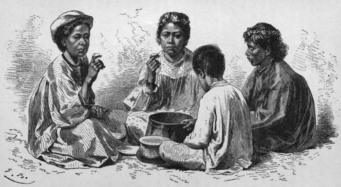 HAWAIIANS EATING POI.