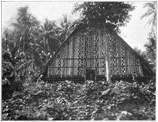 Het middelpunt van Wakdé is een tempel aan de voorouders en de geesten gewijd.