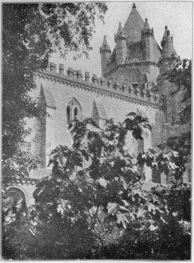 FIG. 21.Evora.Sé. from Cloisters.Shewing Central Lantern.