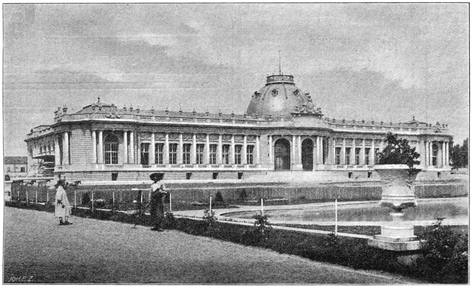 Het Koloniaal Museum in het park van Tervueren bij Brussel.