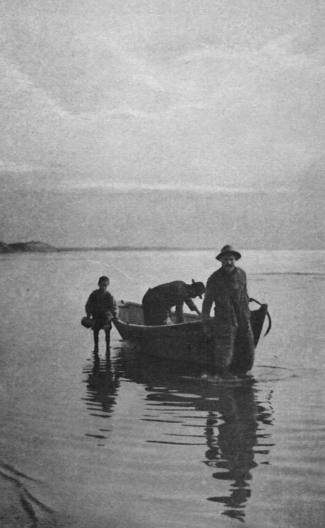 Towing along shore