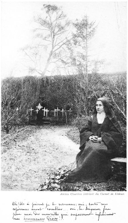 Ancien cimetière intérieur du Carmel de Lisieux.