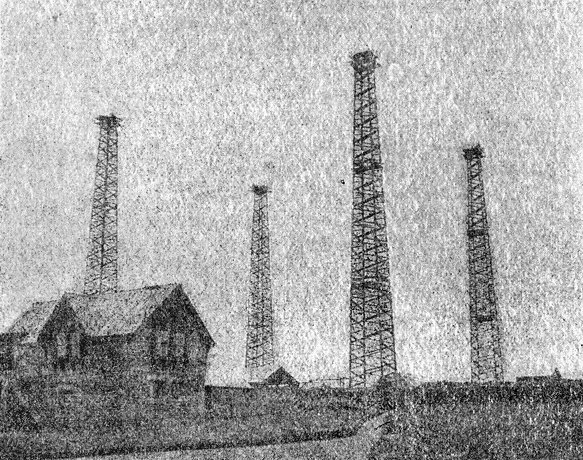 FIG. 26.--WOODEN TOWERS SUPPORTING THE MARCONI AERIAL AT POLDHU POWER STATION, CORNWALL, ENGLAND.