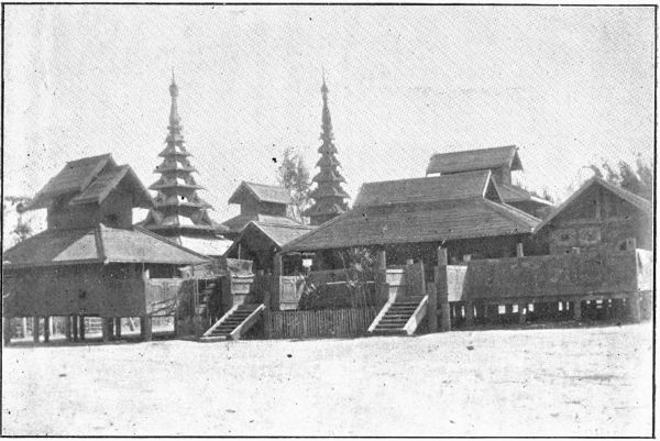 A HPOONGYI KYAUNG MONASTERY