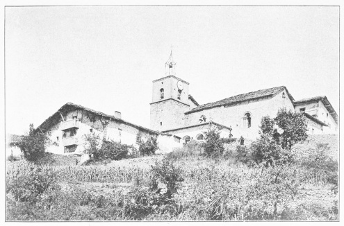 Lámina 47. BELUNZA Vista general de la iglesia. (Fot. L. E.)