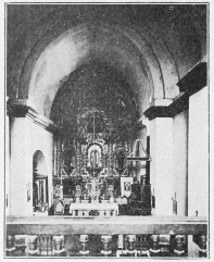 MONASTERIOGUREN Interior de la iglesia. (Fot. L. E.)