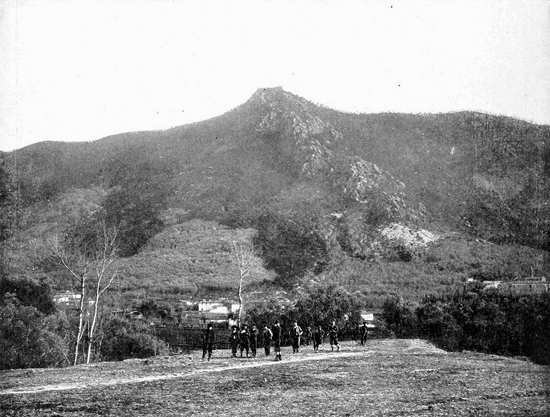 VALDARNO INFERIORE — MONTE DELLA VERRUCA. (Fot. I. I. d'Arti Grafiche).