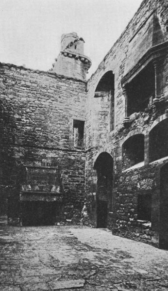 DRAWING-ROOM, LINLITHGOW PALACE, WHERE QUEEN MARY WAS BORN.