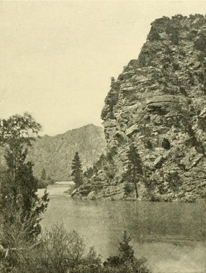 Red Canyon—Green River. Upper Portion. Looking up Stream.