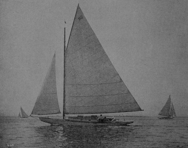 Racing Pole-Mast Sloop