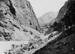 THE GORGE OF THE ZAB, TYARI  One of the reaches near Tal  No. 13