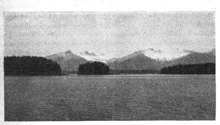 La rivière la Paix, sortie des Montagnes Rocheuses