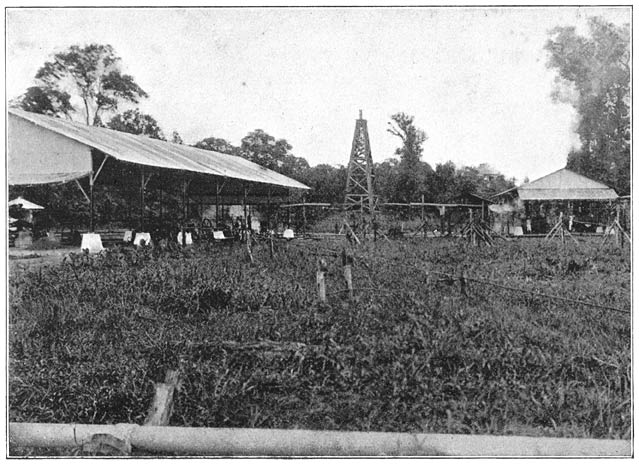 Afb. 69. Boorterrein op Tarakan.