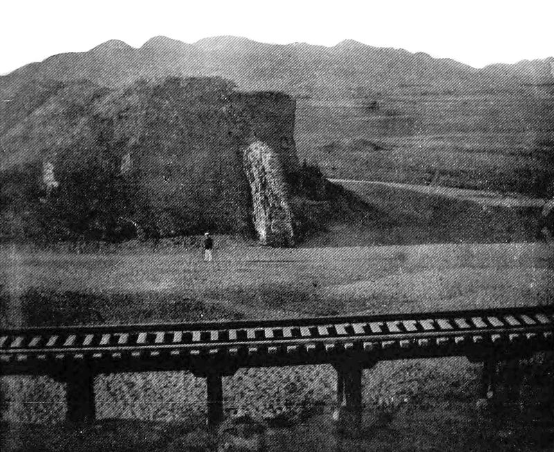 Railway crossing great wall