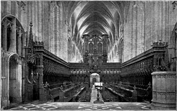 THE CHOIR. LOOKING WEST.