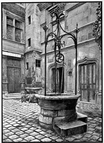 WELL IN THE COURTYARD, CLUNY MUSEUM.