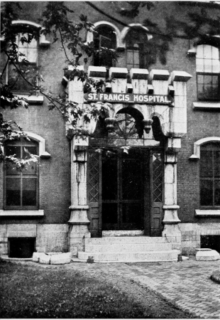 The quaint doorway of the Medical College through which
Mr. Howells passed daily while he roomed in the building